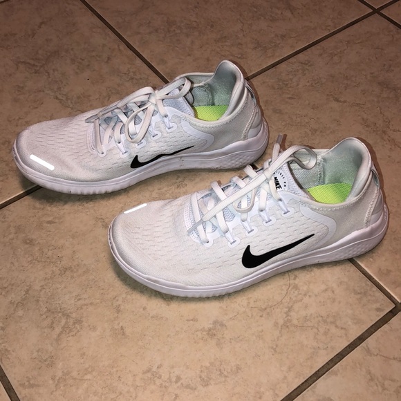 white free runs mens